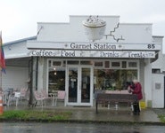 Tiny Theatre, Garnet Station